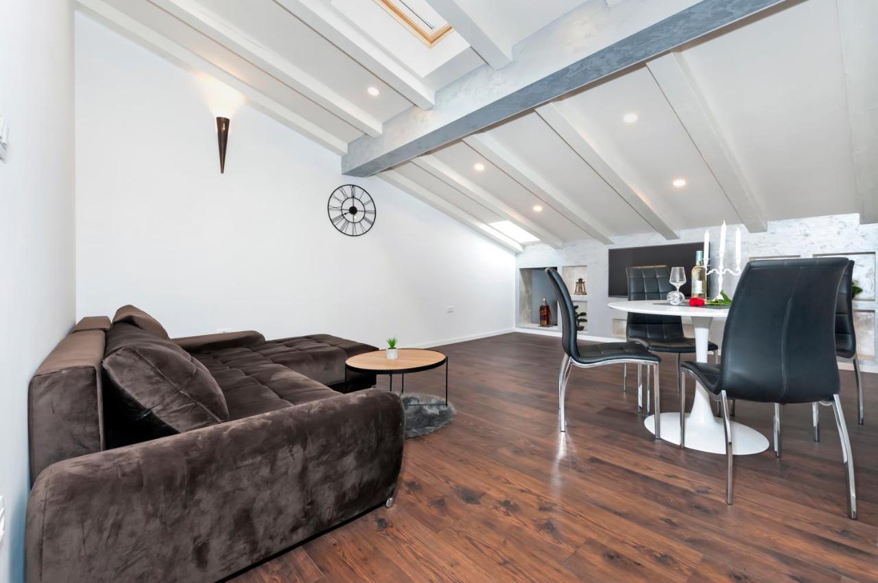 Deluxe Apartments A&A - 2 Rovinj Exterior photo